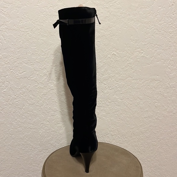 Chanel black velvet boots - Picture 8 of 13